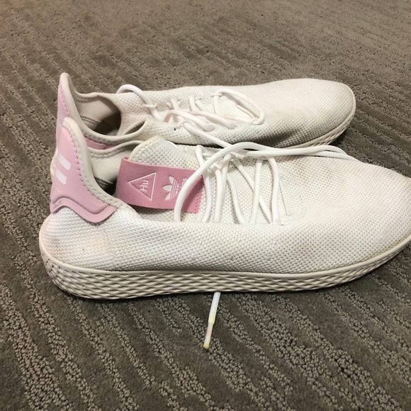 Adidas athletic shoes - Picture 2 of 2